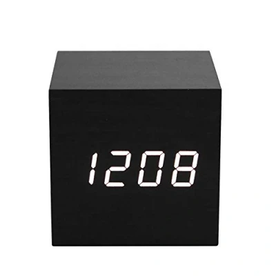 Bild av ThreeH Digital LED väckarklocka i trä kub med timme, datum och temperatur (USB/batterier) AC10 svart vit