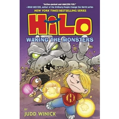 Bild av Hilo Book 4: Waking the Monsters: (A Graphic Novel)
