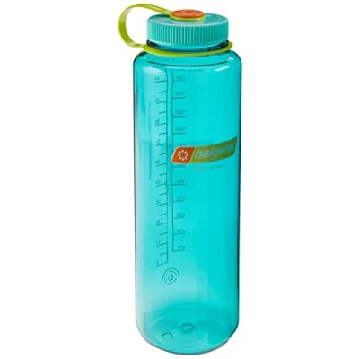 Bild av Nalgene Sustain Tritan BPA fri vattenflaska tillverkad med material som härrör från 50% plastavfall, 1 360 ml, bred öppning, Cerulean