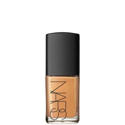 Bild av NARS Sheer Glow Foundation Tahoe (Medium Dark 2 Medium w/ Caramel Undertone) 30 ml
