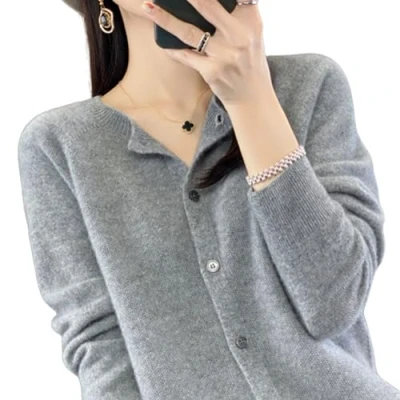Bild av TeysHa Kashmir cardigan för kvinnor, ull Crew Neck Button Down långärmad tröja, mjuka varma stickade elastiska tröjor, Ljusgrå, M