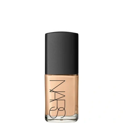 Bild av NARS Sheer GLOW Foundation Foundation, Storlek: 30 ml, Patagonia