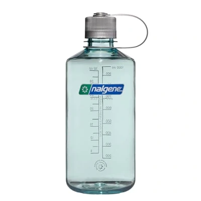 Bild av Nalgene Sustain Tritan BPA fri vattenflaska tillverkad med material härledd av 50% plastavfall, 32 uns, smal mun, havsskum