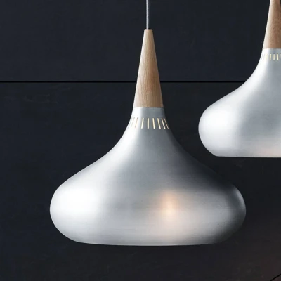 Bild av FRITZ HANSEN Orient P2 Pendel aluminium/ek Ø 34 cm