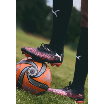 Bild av Puma Future 8 Match FG/AG Fotbollsskor fasta dobbar, Storlek: 36, Black/white/glowing red Konstmaterial/textil