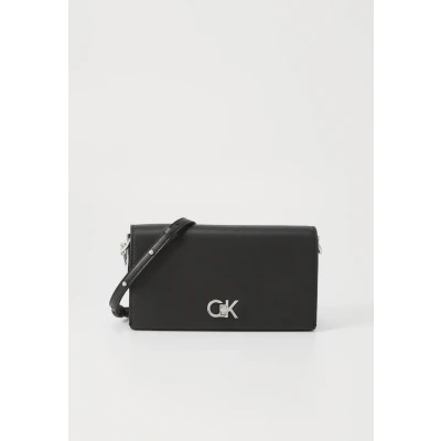 Bild av Calvin Klein RE LOCK MINI Chain BAG Axelremsväska, Storlek: One Size, Black