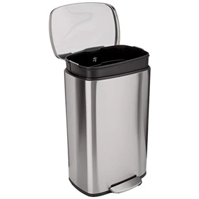 Bild av Amazon Basics 50 l papperskorg för köket med rörpedal av stål försiktigt stängande lock, kök, badrum eller kontor, rektangulär, satin/nickelfärger, 13,2 gallonger