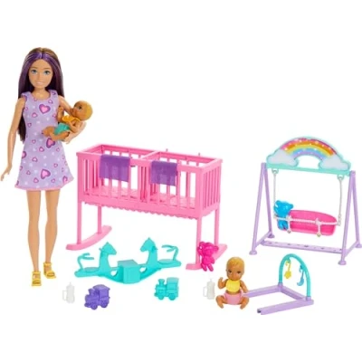 Bild av Barbie Skipperdocka och barnrum med tillbehör, innehåller tvillingbabydockor, 1 säng, gunga, gungbräda mer, HXM99
