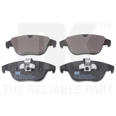Bild av NK 223368 Jeu de plaquettes frein sans palpeur d&#039;usure intégré avec tôle anti bruit accessoires MERCEDES BENZ: Classe C Berline