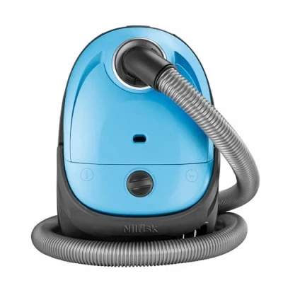Bild av Dammsugaren Nilfisk One för golv och mattor med HEPA filter Kraftfull, kompakt lätt dammsugare Ljusblå, 3L, 750 W (LBB10P05A HB15)