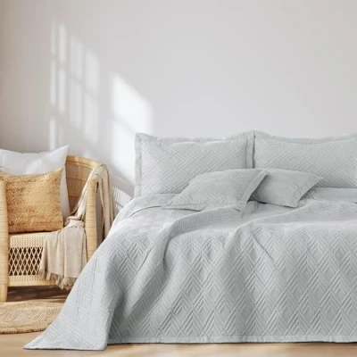 Bild av AmeliaHome överkast 170 x 270 cm sängöverkast dubbelsidig Ultrasonic quiltning polyester Ophelia silver