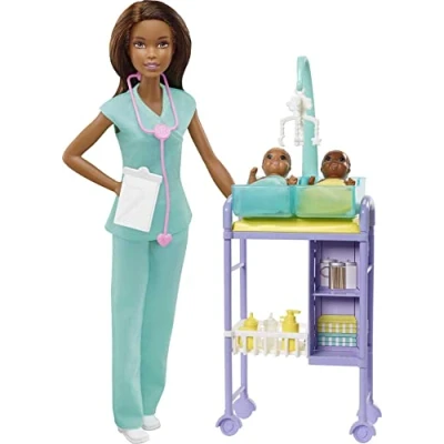 Bild av Barbie GKH24 barnläkare tenn (brun) och lekset med tillbehör, leksak från 3 år
