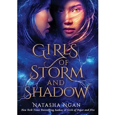 Bild av Girls of Storm and Shadow: The mezmerizing sequel to New York Times bestseller Paper Fire: 2
