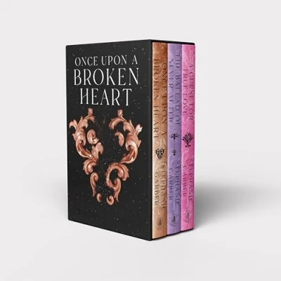 Bild av Once Upon a Broken Heart Series Hardcover Boxed Set: Heart, the Ballad of Never After, Curse for True Love