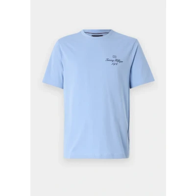 Bild av Tommy Hilfiger Outline FLAG Script TEE Unisex Tshirt med print, Storlek: XXL, Cloudy blue