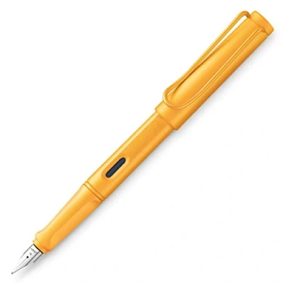 Bild av LAMY 1234841 safari candy reservoarpenna 21 modern i färgen mango med ergonomiskt handtag och tidlös design fjäderstyrka M specialmodell