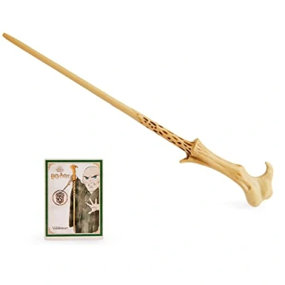 Bild av Official Wizarding World, Authentic 12 Inch Spellbinding Voldemort Wand with Collectible Spell Card, Kids’ Harry Potter Fancy Dress Role Play Toys for Ages 6 and up