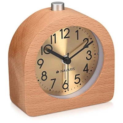 Bild av Navaris analog träklocka med snooze retroklocka halvrund urtavlan guldlarm tyst bordsklocka utan att ticka naturligt trä i ljusbrunt