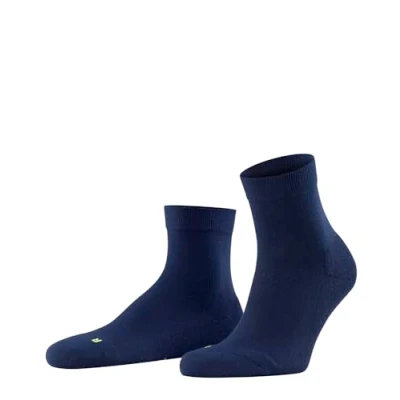 Bild av FALKE unisex cool Kick osynliga strumpor ventilerande snabbtorkande material lätt stoppning plyschsula high cut kylande bekväm sportig platt söm på fotspets 1 par, Blå (Marine 6120) ny miljövänlig,