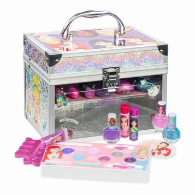 Bild av Disney Princess Townley Girl Train Case Kosmetisk sminkset innehåller läppglans, ögonskimmer, borste, nagellack, tillbehör och mer! för flickor i åldrarna 3+ perfekt fester, makeovers