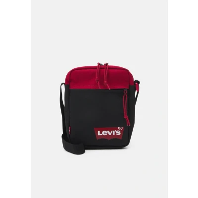 Bild av Levi&#039;s MINI Crossbody Solid Batwing Axelremsväska, Storlek: One Size, Regular red