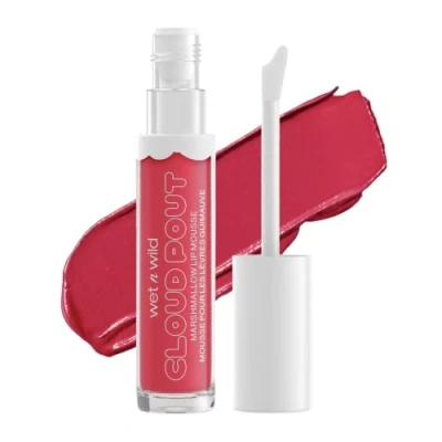 Bild av Wet n Wild Cloud Pout Marshmallow Lip Mousse, Matt Flytande Läppstift med Byggbar och Blandbar Formula, Berikad Näringsgivande Argan Avokadoolja för att Jämna ut Fina Linjer, Fluff You