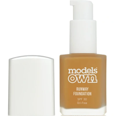 Bild av Models Own Runway Foundation SPF30 Espresso 30 ml