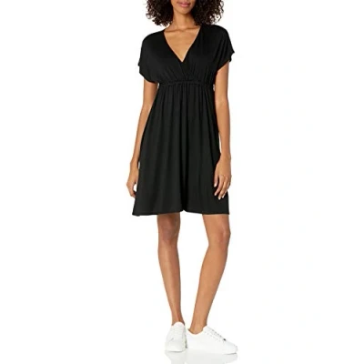 Bild av Amazon Essentials Surplice klänning för kvinnor (Finns i plusstorlek), svart, 1X