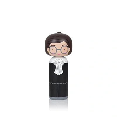 Bild av Lucie Kaas Sketch Inc. Träfigur Ruth 14,5 cm, tillverkad av schima trä, handmålad, SI01RU