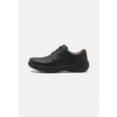 Bild av Clarks Nature Three Sportiga snörskor, Storlek: 41, Black Skinn
