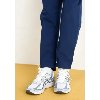 Bild av Asics Sportstyle JOG 100S Unisex Sneakers, Storlek: 40, White/carrier grey Skinnimitation/textil