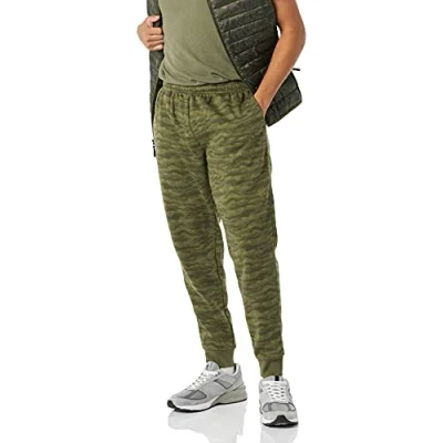 Bild av Amazon Essentials Men&#039;s Joggingbyxa fleece, Olivgrön Kamouflage, XL