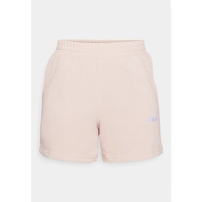 Bild av PUMA ESS Small No. 1 logotyp 5 tum shorts med hög midja TR (s)