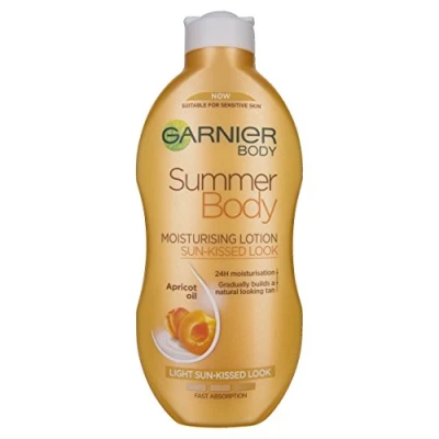 Bild av Garnier Skinactive Body sommarkropp gradvis självbrun fuktkräm ljus, återfuktande solkräm för en lysande solkysst solbränna 250 ml