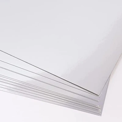 Bild av Craftelier Förpackning med 15 metallfoliekort Idealiskt material för kort , scrapbooking och hantverksprojekt Vikt 250 gsm Storlek 30,48 x cm (12 tum 12 tum) Silverfärg