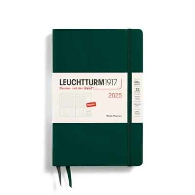 Bild av LEUCHTTURM1917 371024 veckoplanerare paperback (B6+) 2025, Forest Green, engelska