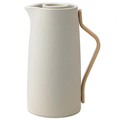 Bild av Stelton Emma kaffevakuumkanna termosinsats i rostfritt stål, isolerad med dubbla väggar termoskanna/kaffekanna/kanna bokträhandtag, Easy Click lock 1,2 liter, mjuk sand