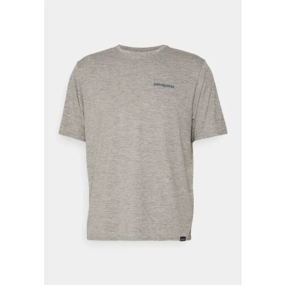 Bild av Patagonia CAP COOL Daily Graphic Waters Tshirt till träning, Storlek: Small, Feather grey