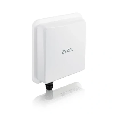 Bild av Zyxel 5G NR 5 Gbps Outdoor Router 4.67 Data Rate 9 dBi riktad antenn för långa avstånd Enkel installation Lämplig utomhusbruk (IP68) [Nebula FWA710]