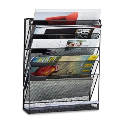 Bild av Relaxdays väggmontering tidningsställ, A4 tidningsstativ, metall kataloghållare korg, H x B D: 40 32 10 cm, svart