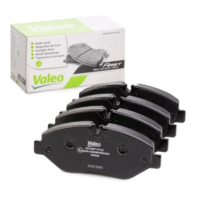 Bild av VALEO 301027 Jeu de plaquettes frein FIRST Essieu avant contact signal d&#039;usure exclu avec tôle anti bruit IVECO: DAILY 6 , 4