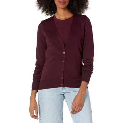 Bild av Amazon Essentials lättviktig v ringad cardigan tröja för kvinnor (finns i plusstorlek), vinröd, 1X