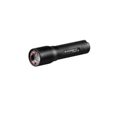 Bild av Ledlenser P7R ficklampa LED, 1000 lumen, laddningsbar med litium 18650 batteri, ljusräckvidd 210 m, fokuserbar, upp till 40 timmars drifttid, inkl. magnetladdningssystem och väggfäste, Flashlight