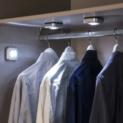 Bild av Müller Licht Triplex LED trycklampa skåplampa touch, självhäftande, set om 3, 0,5 W, silver, inkl. självhäftande dyna och 3 x AAA batterier vardera