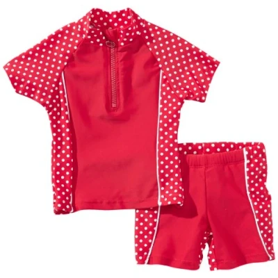 Bild av Playshoes unisex barn zweiteilig Schwimmshirt Badeshorts Badebekleidung UV Schutz Bade Set Punkte, röd, 110 116