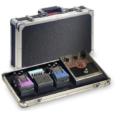 Bild av Stagg 25016289 Flight Case för gitarrpedal med effektpedal