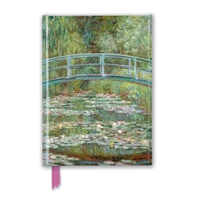 Bild av Claude Monet: Bridge over a Pond of Water Lilies (Foiled Journal): Unser hochwertiges, liniertes Blankbook mit festem, künstlerisch geprägtem Einband und Magnetverschluss