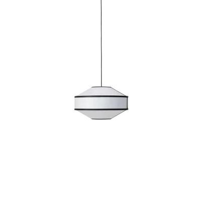 Bild av New Works hänglampa Kite, Ø 55 cm, vit/svart, 3 lampor.