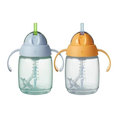 Bild av Tommee Tippee Trainer Straw Cup, 240 ml, Easy Transition Småbarnskopp i 6 månader+, med silikonviktat sugrör och lätthållna handtag, blå orange, 2 pack