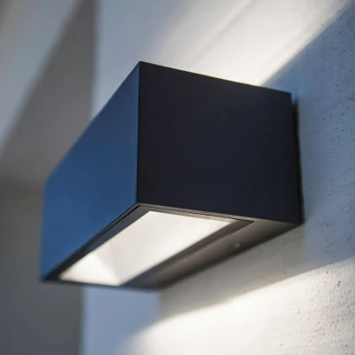 Bild av LUTEC Modern LED utomhusvägglampa Nomra IP54